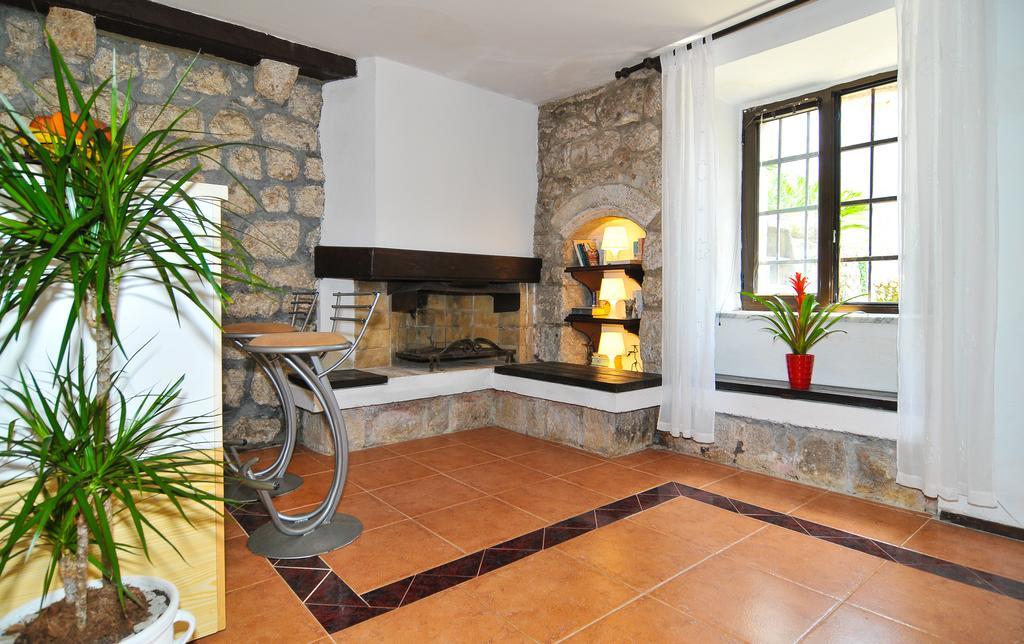 Holiday Home Maris Котор Екстериор снимка