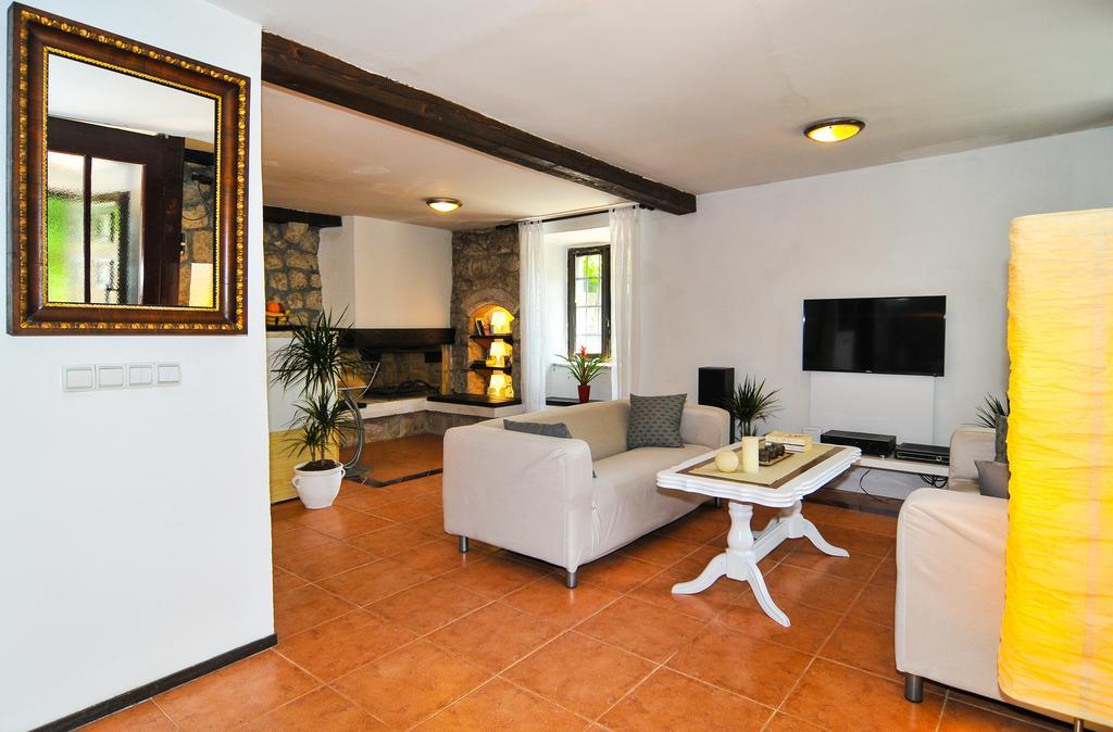 Holiday Home Maris Котор Екстериор снимка