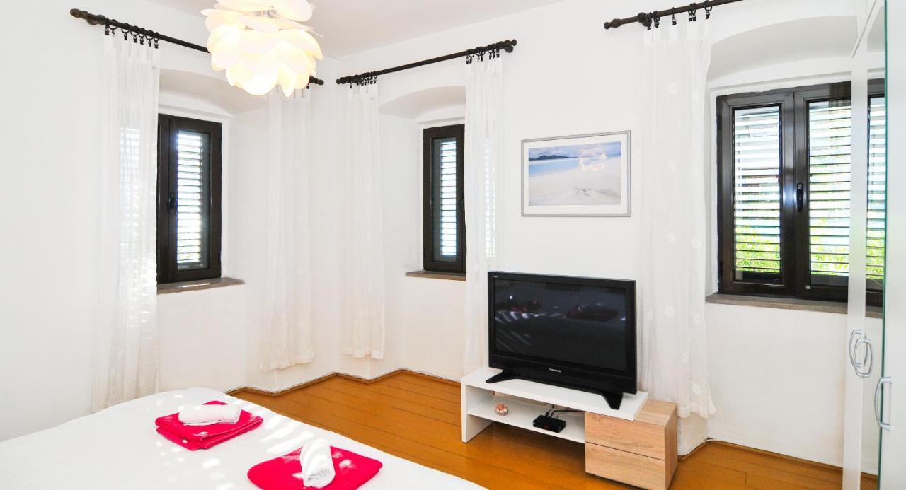 Holiday Home Maris Котор Екстериор снимка