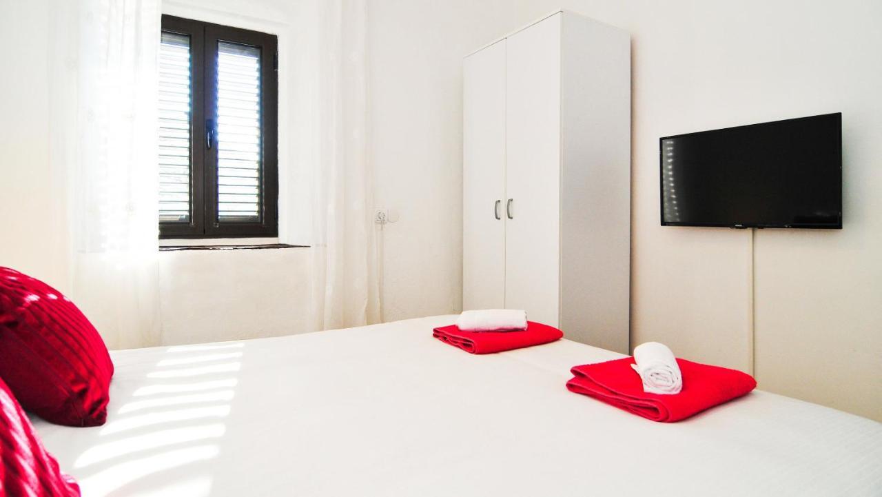 Holiday Home Maris Котор Екстериор снимка
